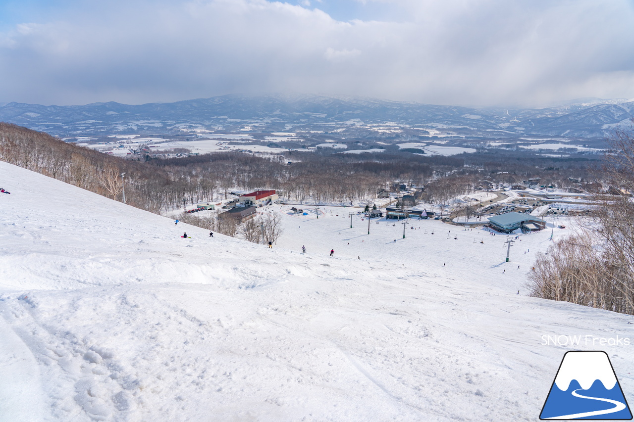 ニセコビレッジ・ニセコアンヌプリ国際スキー場｜さすが『ニセコ』。雪不足や暖気とは無縁？！積雪たっぷりで全面滑走OKです(^^)/